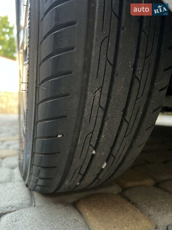 Хэтчбек Volkswagen e-Up 2014 в Львове