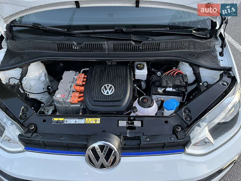 Хэтчбек Volkswagen e-Up 2018 в Виннице
