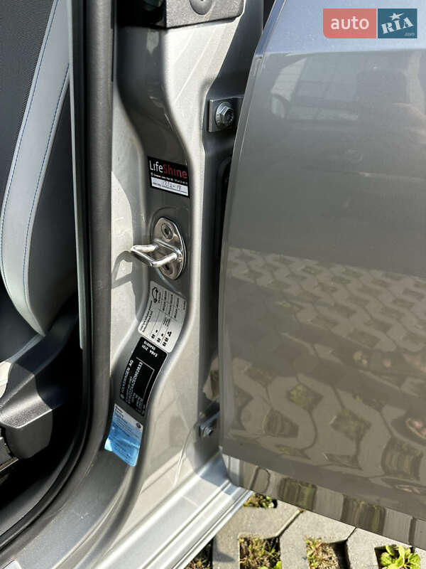 Хэтчбек Volkswagen e-Up 2014 в Хмельницком фото 11 Хэтчбек Volkswagen e-Up 2014 в Хмельницком