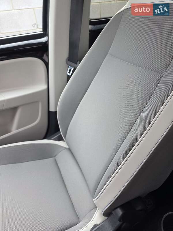 Хэтчбек Volkswagen e-Up 2015 в Ровно фото 49 Хэтчбек Volkswagen e-Up 2015 в Ровно