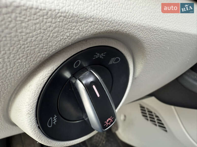 Хетчбек Volkswagen e-Up 2014 в Львові фото 28 Хетчбек Volkswagen e-Up 2014 в Львові