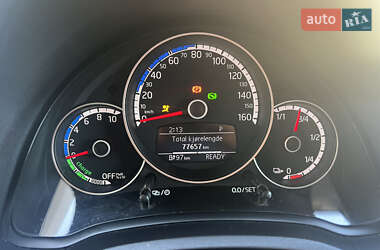 Хэтчбек Volkswagen e-Up 2015 в 