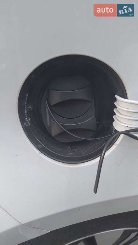 Хетчбек Volkswagen e-Up 2014 в Луцьку