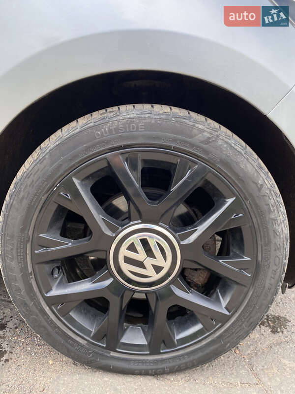 Хэтчбек Volkswagen e-Up 2013 в Нововолынске фото 9 Хэтчбек Volkswagen e-Up 2013 в Нововолынске