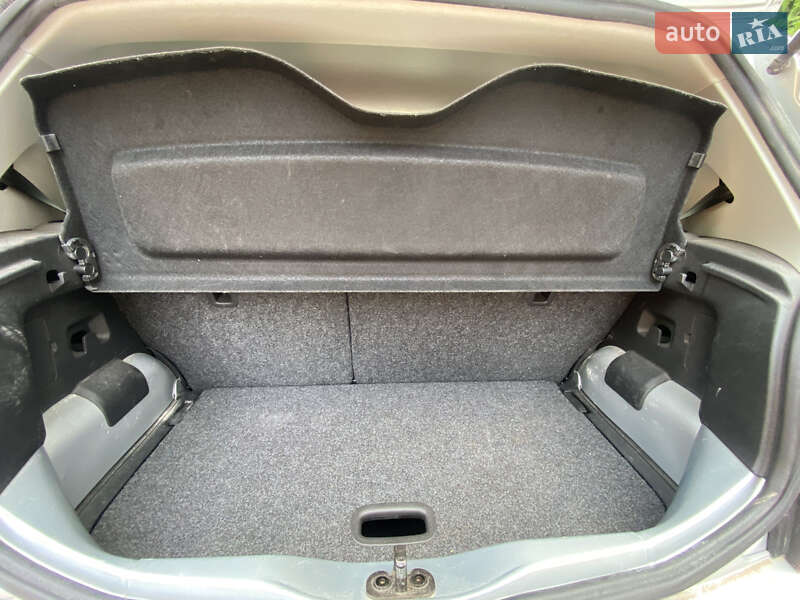 Хэтчбек Volkswagen e-Up 2013 в Нововолынске фото 10 Хэтчбек Volkswagen e-Up 2013 в Нововолынске