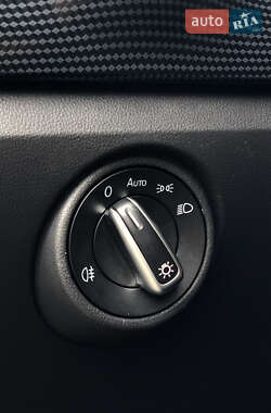 Хэтчбек Volkswagen e-Up 2020 в 