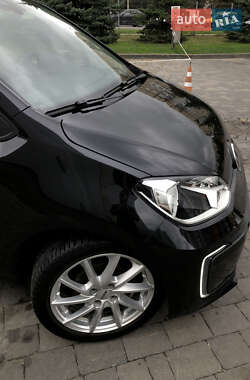 Хэтчбек Volkswagen e-Up 2020 в 