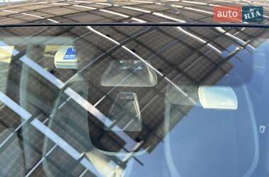 Хэтчбек Volkswagen e-Up 2013 в 