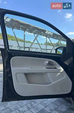 Хэтчбек Volkswagen e-Up 2013 в 