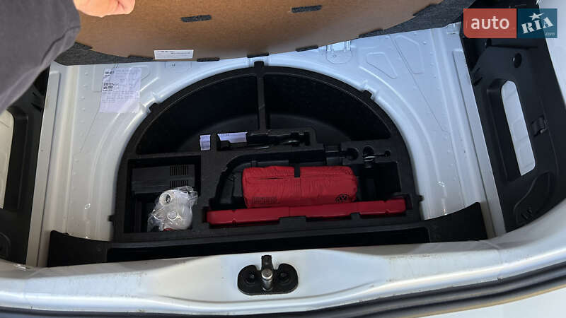 Хэтчбек Volkswagen e-Up 2021 в Мукачево фото 57 Хэтчбек Volkswagen e-Up 2021 в Мукачево