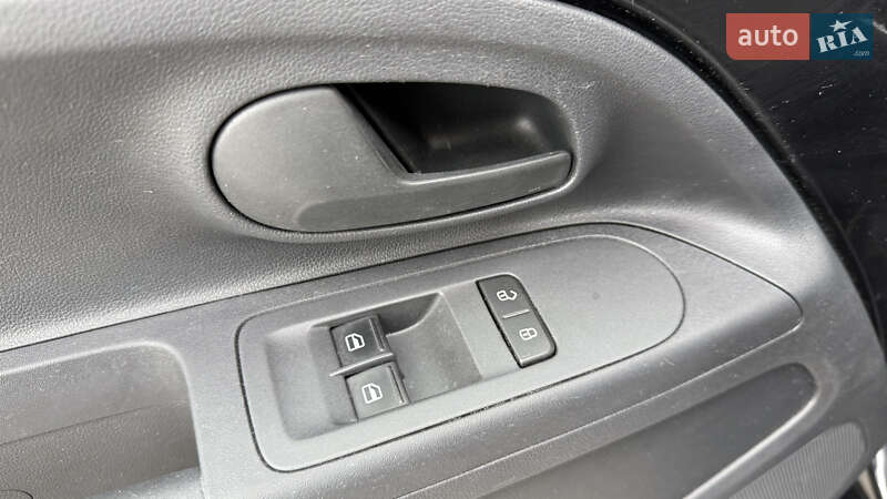 Хетчбек Volkswagen e-Up 2021 в Києві