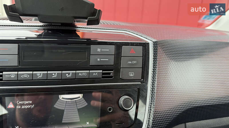 Хетчбек Volkswagen e-Up 2021 в Києві