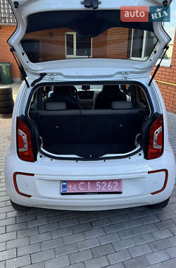 Хэтчбек Volkswagen e-Up 2015 в 