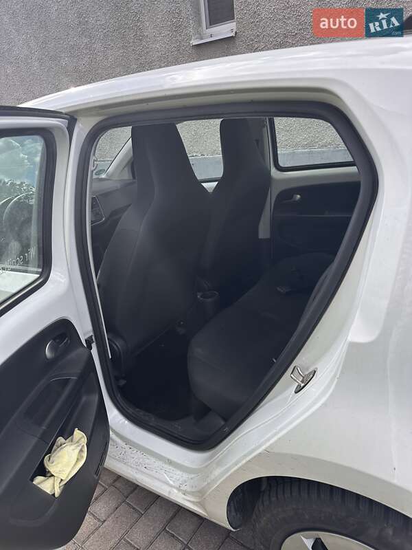 Хэтчбек Volkswagen e-Up 2020 в Рава-Русской фото 6 Хэтчбек Volkswagen e-Up 2020 в Рава-Русской