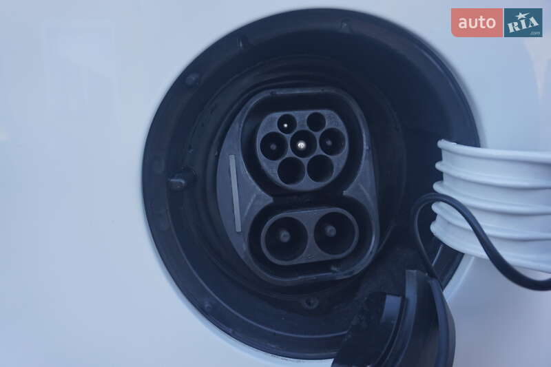 Хэтчбек Volkswagen e-Up 2014 в Самборе фото 72 Хэтчбек Volkswagen e-Up 2014 в Самборе