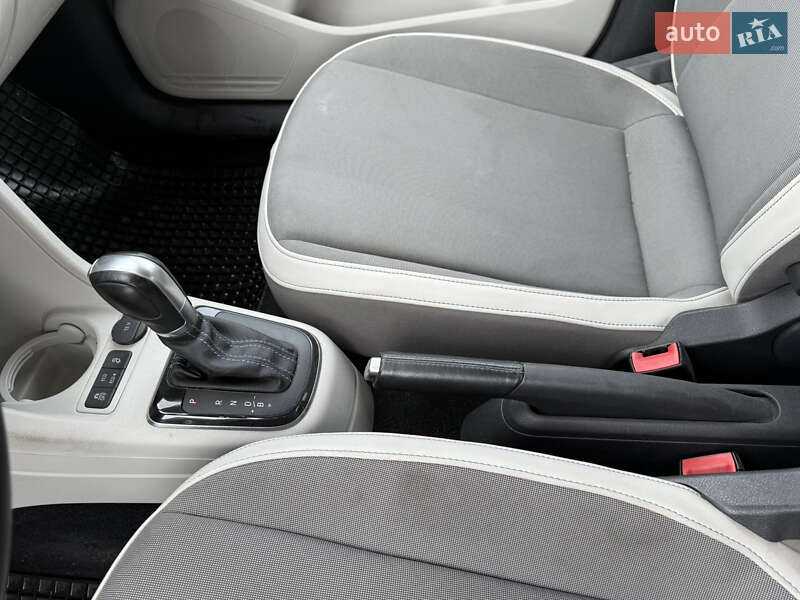 Хэтчбек Volkswagen e-Up 2014 в Львове