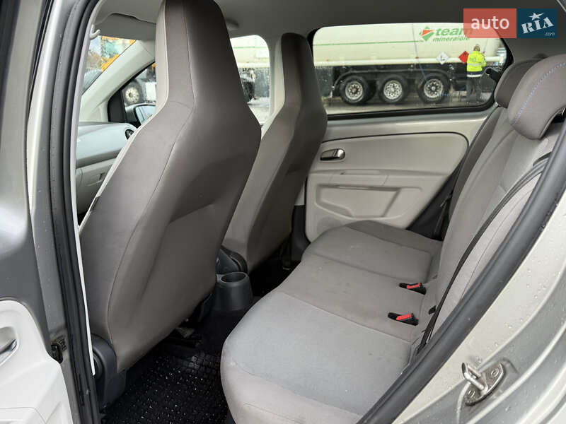 Хэтчбек Volkswagen e-Up 2014 в Львове