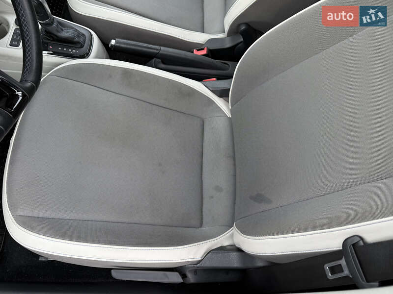 Хэтчбек Volkswagen e-Up 2014 в Львове