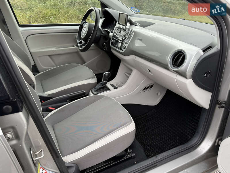 Хэтчбек Volkswagen e-Up 2014 в Львове