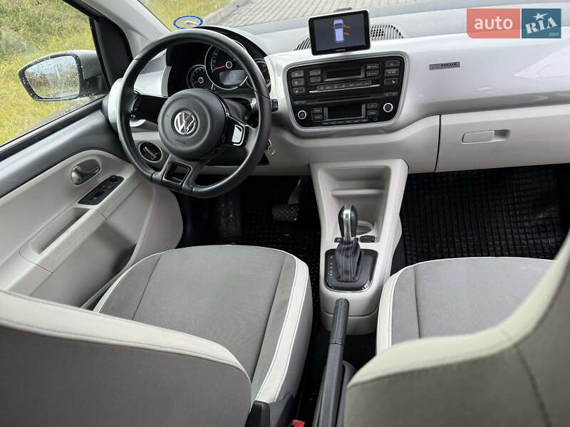 Хэтчбек Volkswagen e-Up 2014 в Львове