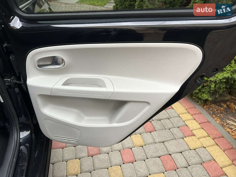 Хэтчбек Volkswagen e-Up 2014 в Львове фото 150 Хэтчбек Volkswagen e-Up 2014 в Львове