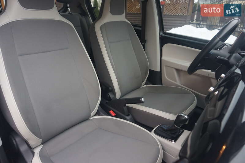 Хэтчбек Volkswagen e-Up 2014 в Самборе