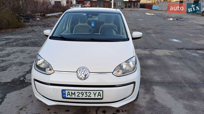 Хэтчбек Volkswagen e-Up 2013 в Звягеле фото 6 Хэтчбек Volkswagen e-Up 2013 в Звягеле