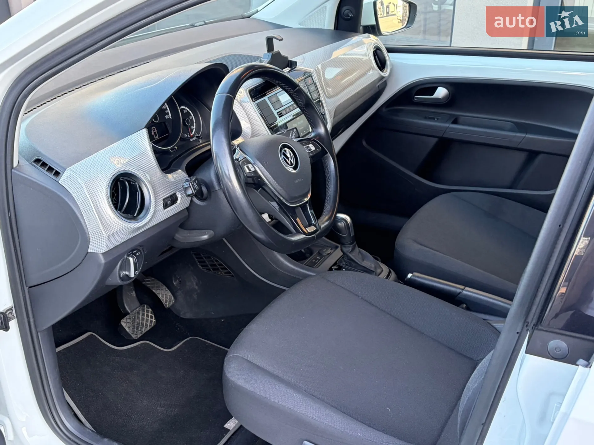 2020 Volkswagen up! - мініатюра 9