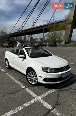 Кабриолет Volkswagen Eos 2011 в 