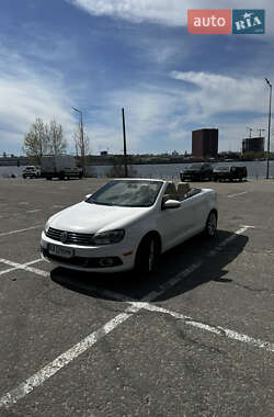 Кабриолет Volkswagen Eos 2011 в 