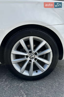 Кабриолет Volkswagen Eos 2011 в 