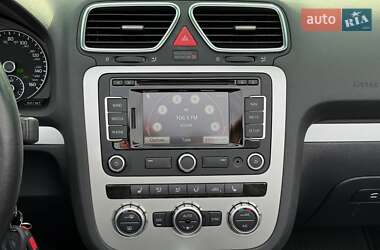Кабриолет Volkswagen Eos 2014 в 
