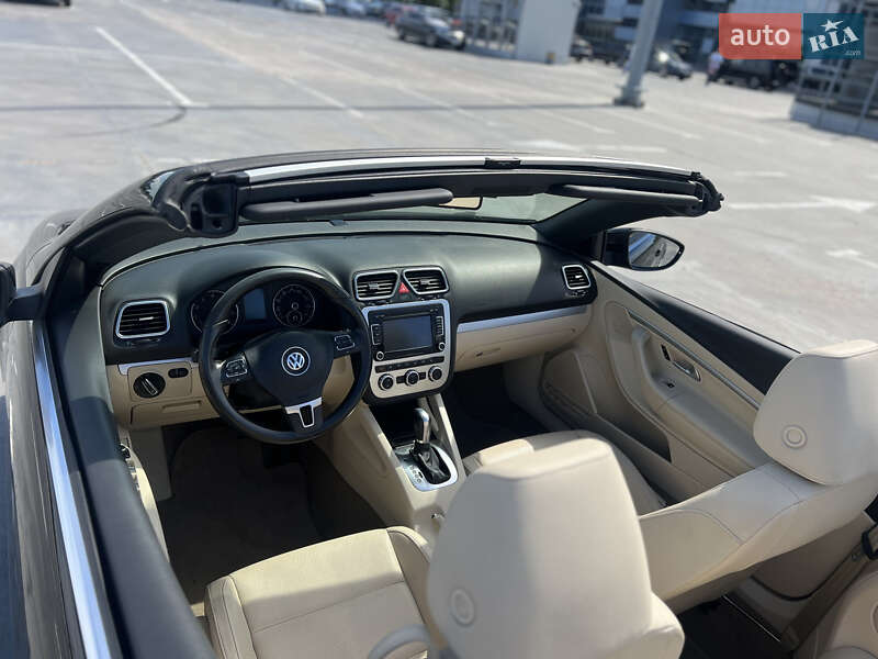 Кабриолет Volkswagen Eos 2013 в Киеве