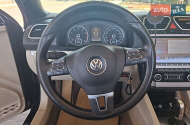 Кабриолет Volkswagen Eos 2011 в 