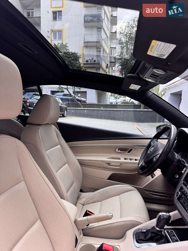 Кабриолет Volkswagen Eos 2012 в Ивано-Франковске