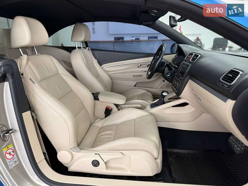 Кабриолет Volkswagen Eos 2008 в Киеве