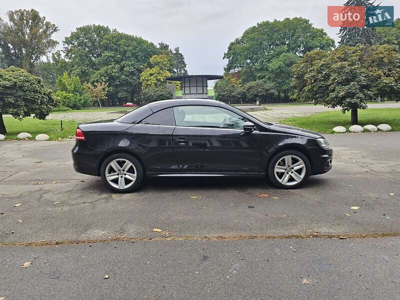Кабриолет Volkswagen Eos 2012 в Киеве
