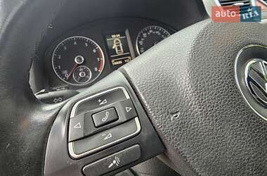 Кабриолет Volkswagen Eos 2012 в 