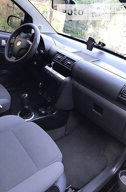 Хэтчбек Volkswagen Fox 2010 в 