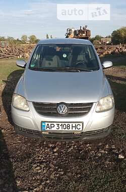 Хетчбек Volkswagen Fox 2005 в Новомиколаївці