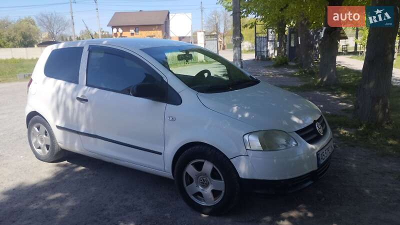 Хэтчбек Volkswagen Fox 2010 в 