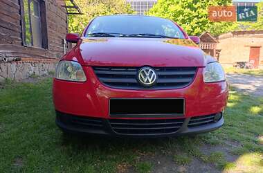 Хэтчбек Volkswagen Fox 2006 в 