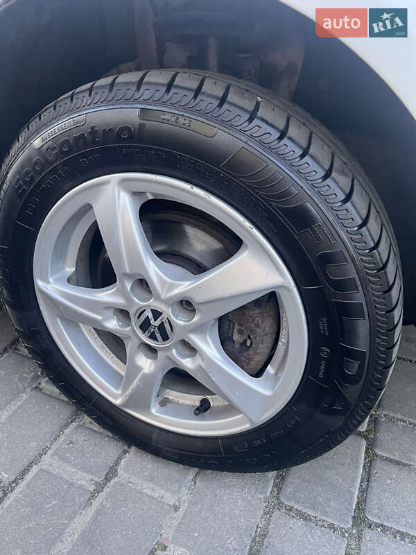 Хэтчбек Volkswagen Fox 2010 в Львове