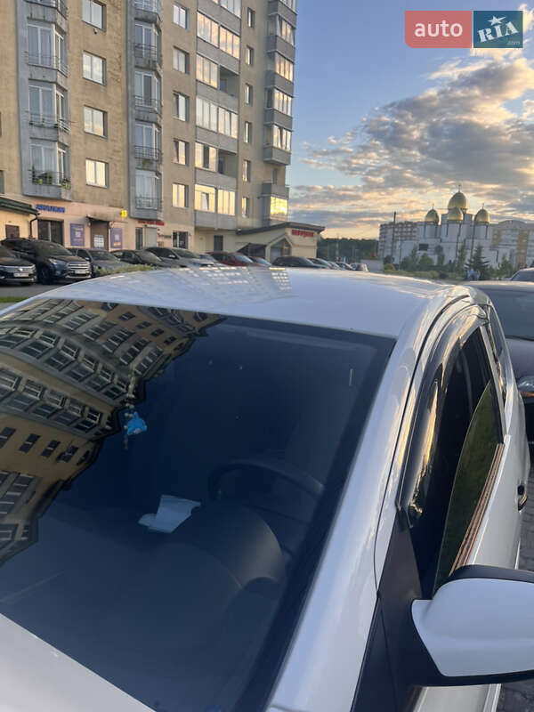 Хэтчбек Volkswagen Fox 2010 в Львове