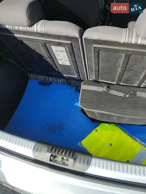 Хетчбек Volkswagen Fox 2005 в Харкові