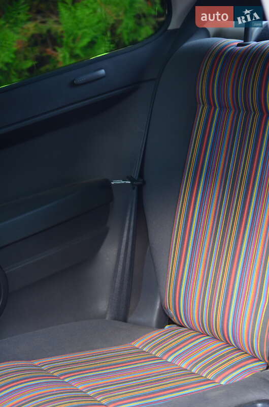 Хэтчбек Volkswagen Fox 2005 в Хусте