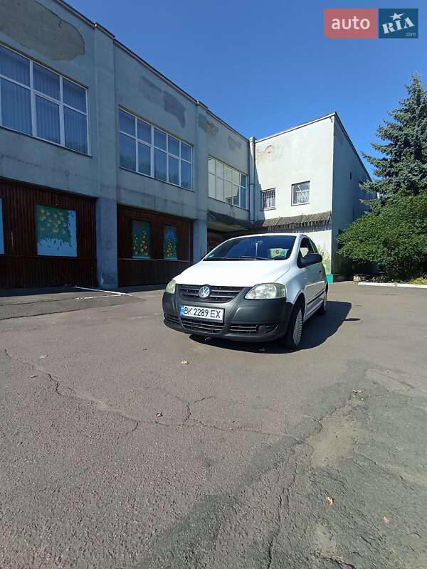 Хэтчбек Volkswagen Fox 2010 в Ровно