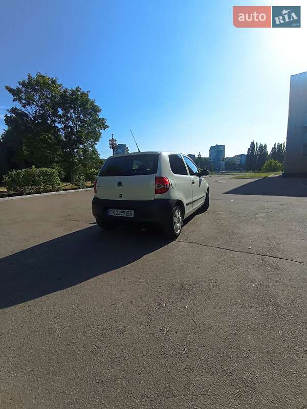 Хэтчбек Volkswagen Fox 2010 в Ровно
