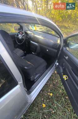 Хэтчбек Volkswagen Fox 2005 в 