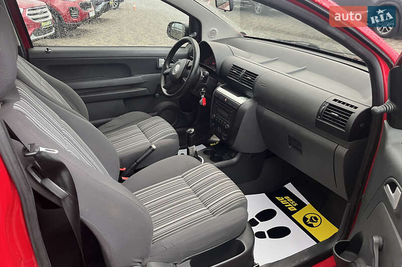 Хэтчбек Volkswagen Fox 2005 в Мукачево фото 9 Хэтчбек Volkswagen Fox 2005 в Мукачево